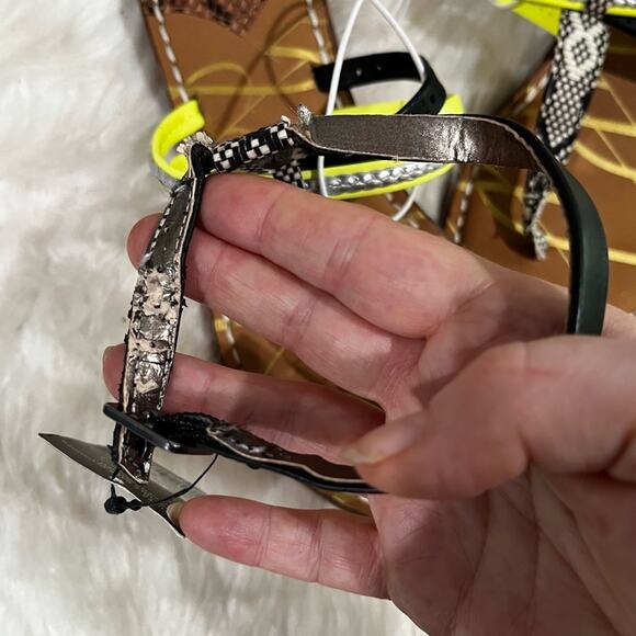 NEW Sam & Libby Kylie Multicolor Stud Strap Ankle Wrap Flat Thong Sandal 5.5 NWT - Picture 10 of 13